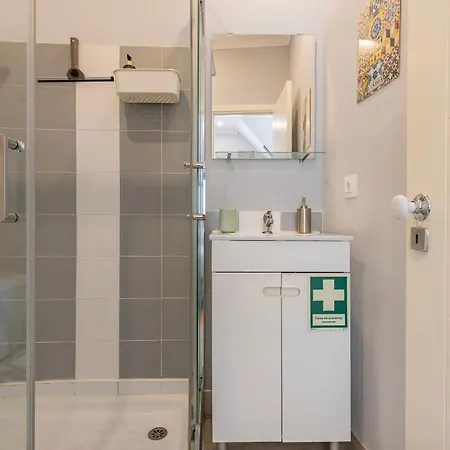 Apartment Castelo Village By Lovelystay Lisbon
